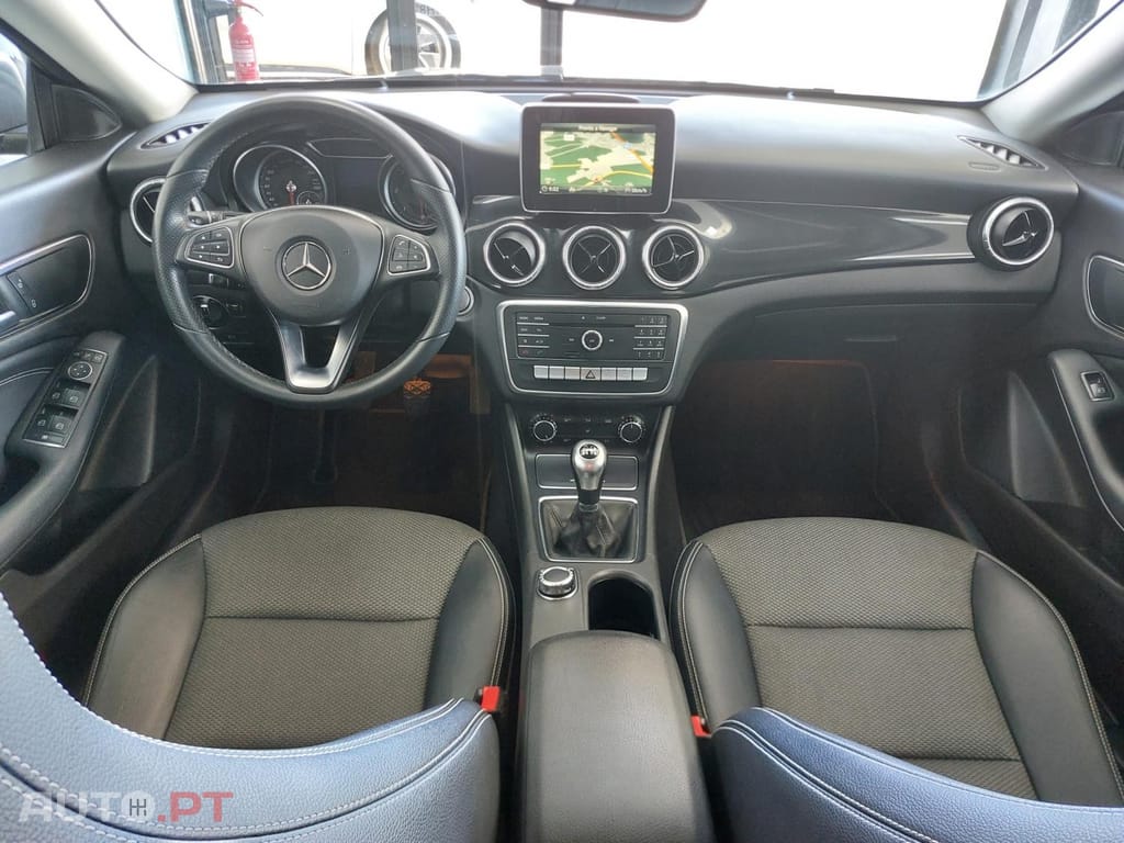 Mercedes-Benz CLA 180 d Shooting Brake