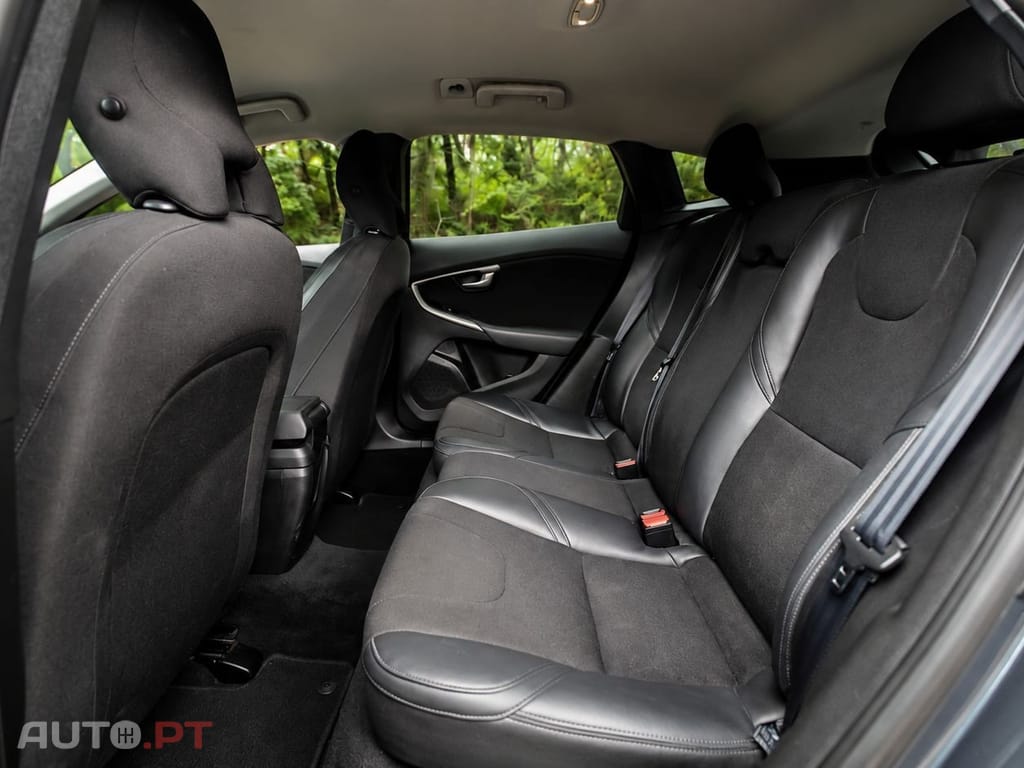 Volvo V40 1.6 D2