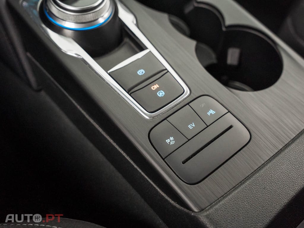 Ford Kuga 2.5 PHEV Titanium