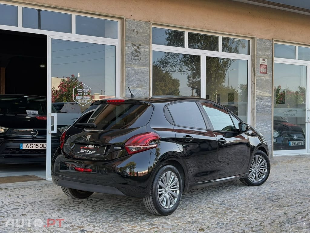 Peugeot 208 1.2 PureTech Style
