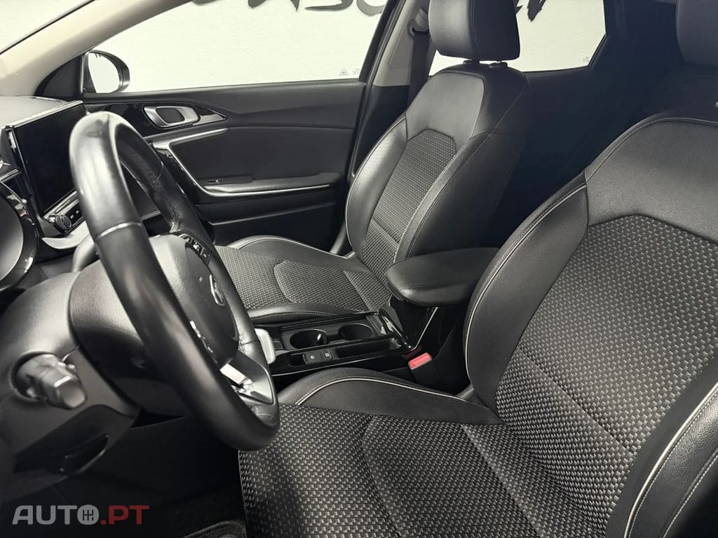 Kia Xceed 1.6 GDi PHEV Drive