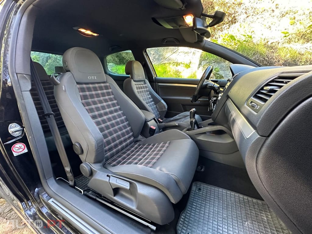 Volkswagen Golf 2.0 GTi