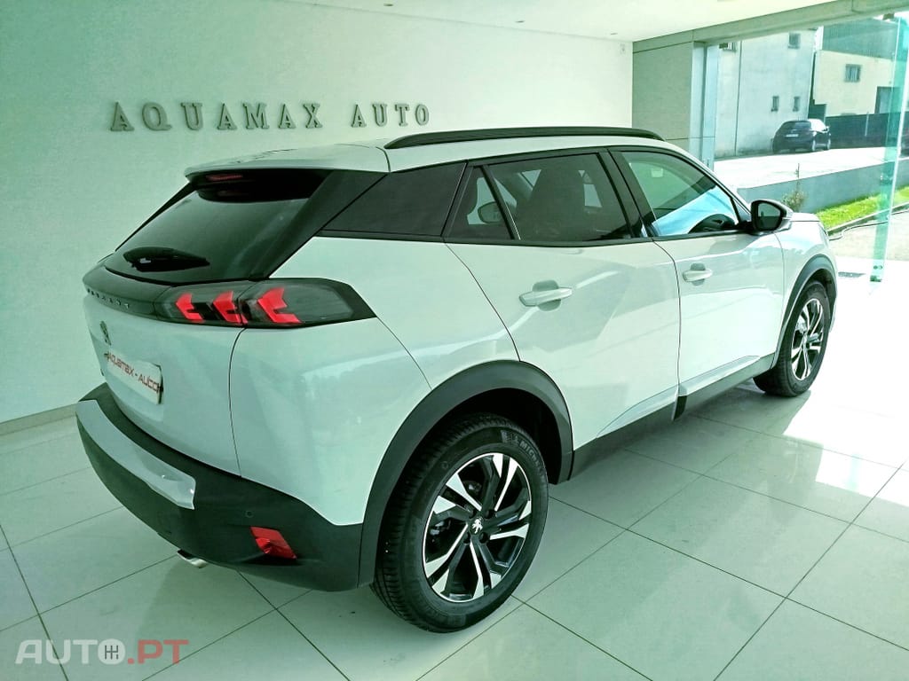 Peugeot 2008 1.5 BlueHDi Allure Pack