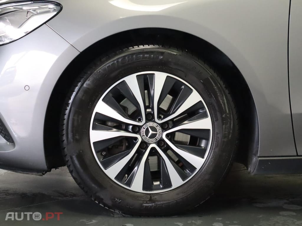 Mercedes-Benz B 180 d Progressive