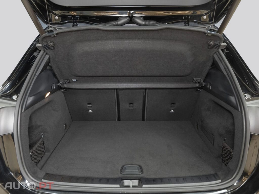 Mercedes-Benz EQA I.V.A DEDUTIVEL 350 4M AMG LED 
