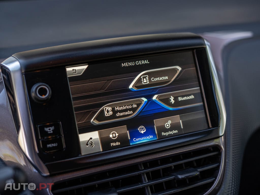 Peugeot 2008 1.2 PureTech Style