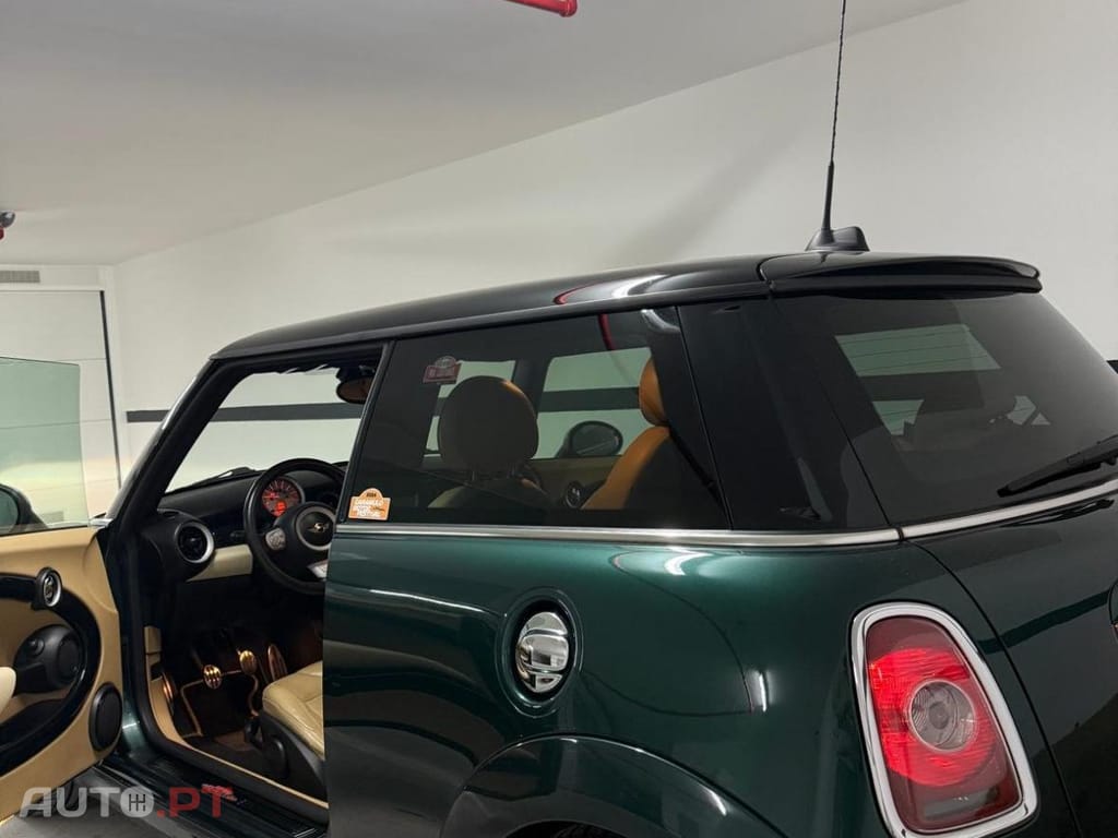 MINI John Cooper Works r56