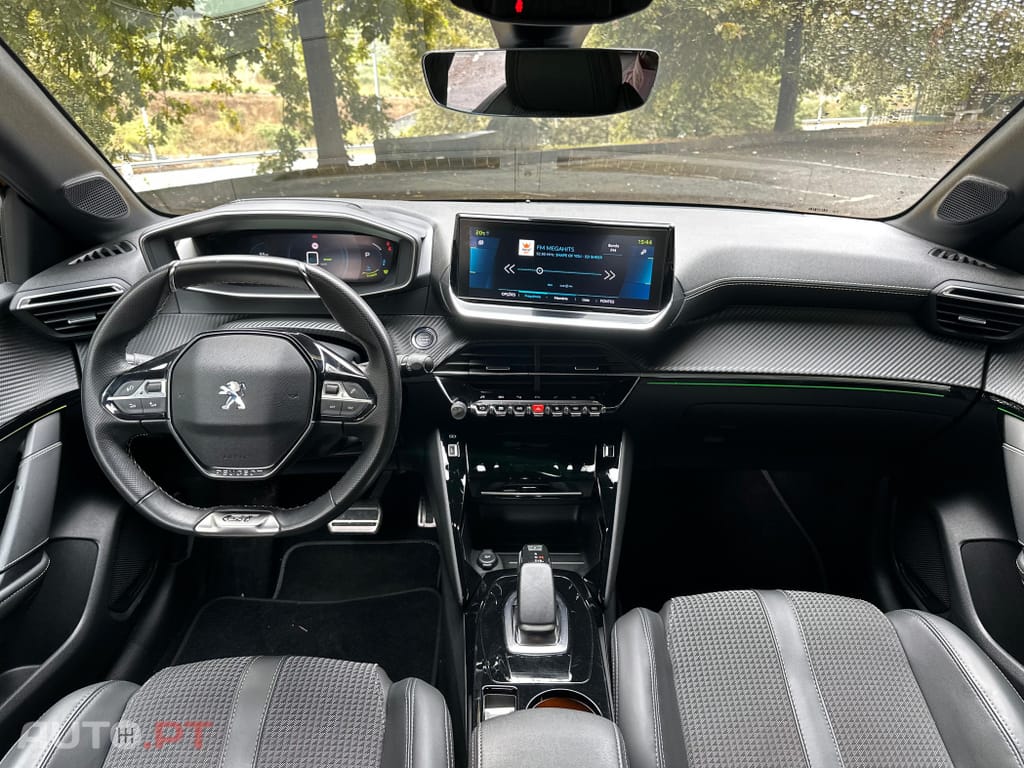 Peugeot E-208 50 kWh GT Pack