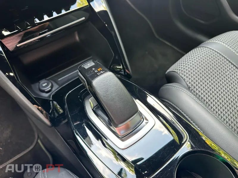 Peugeot E-208 50 kWh GT Line