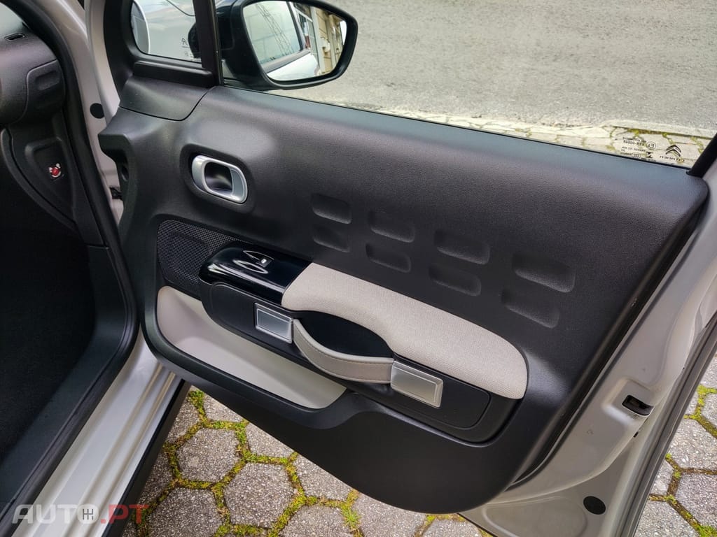 Citroen C3 1.2 PureTech Shine EAT6