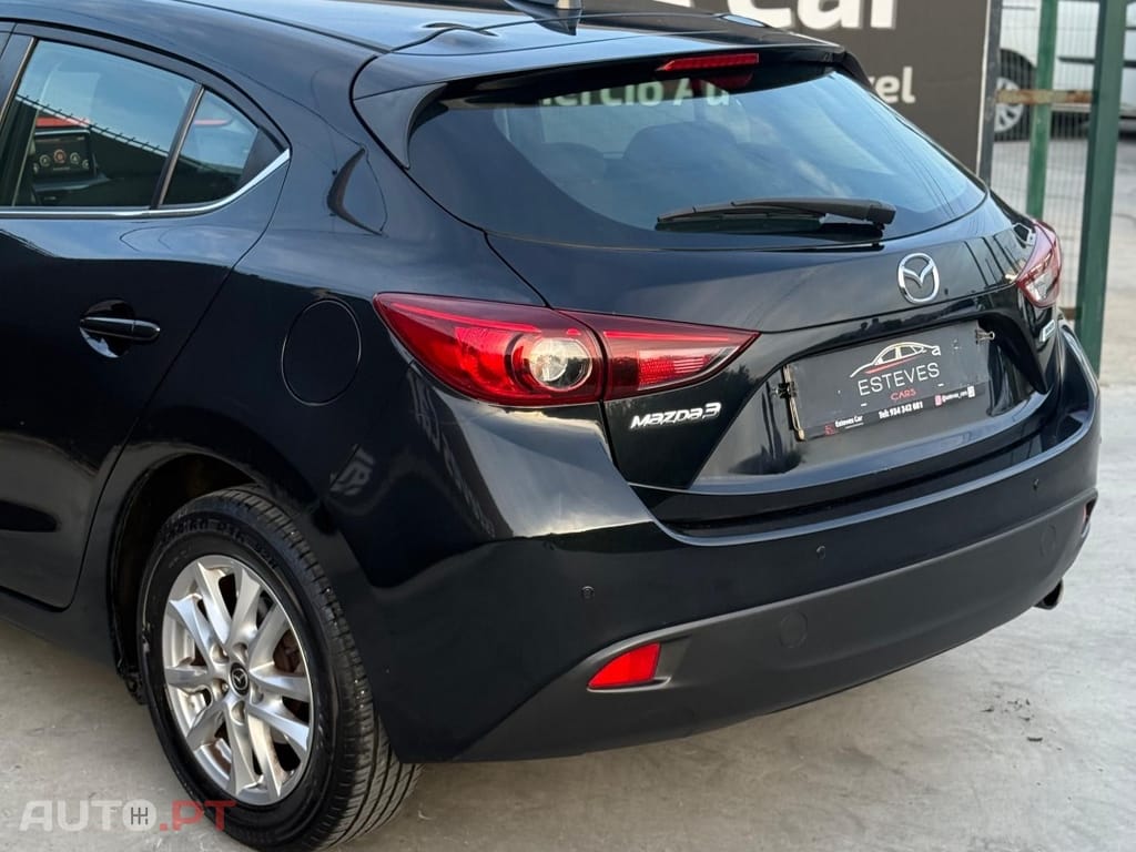 Mazda 3 1.5 Sky-D Evolve