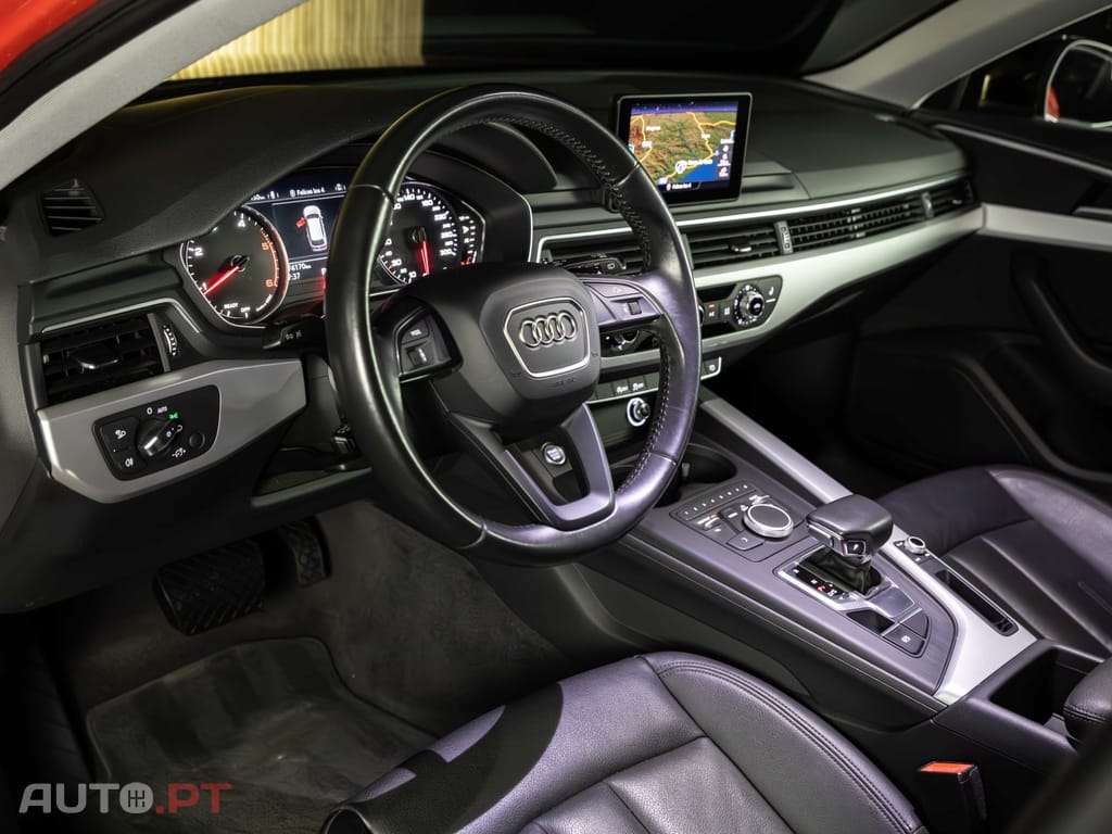 Audi A4 Avant 2.0 TDI Look RS4