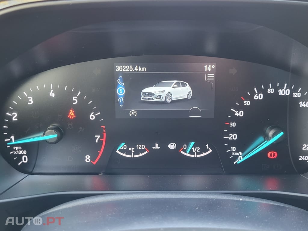 Ford Focus 1.0 EcoBoost MHEV ST-Line