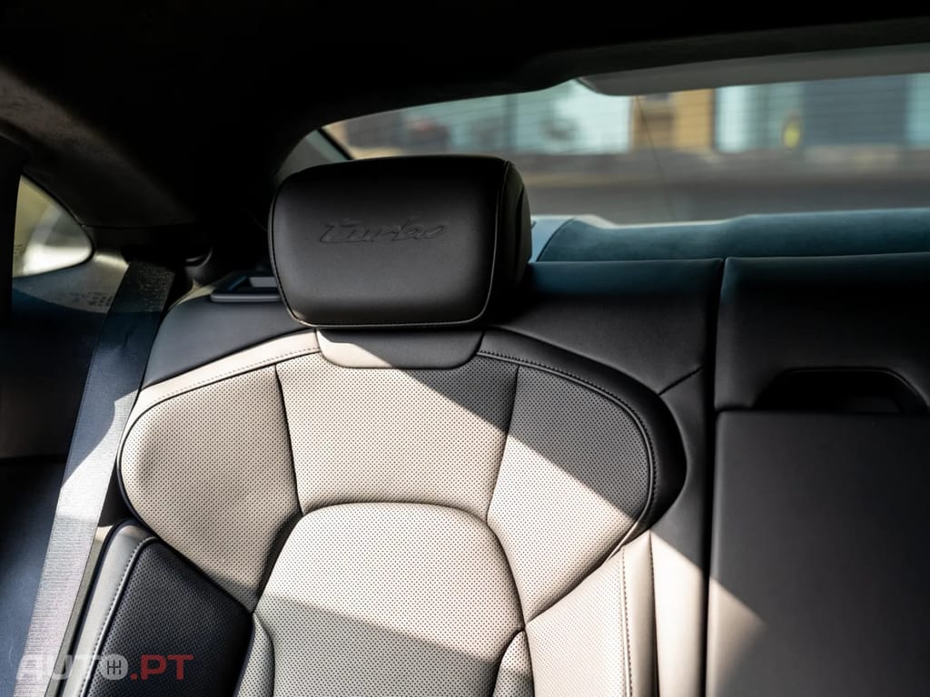 Porsche Taycan Turbo
