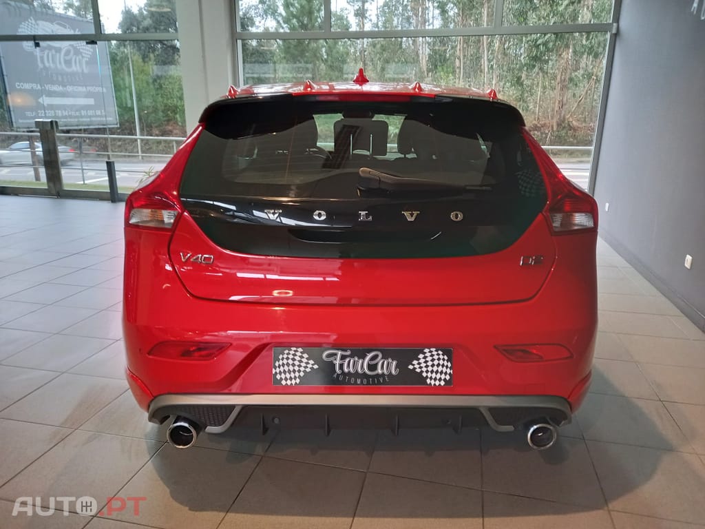 Volvo V40 2.0 D2 R-Design
