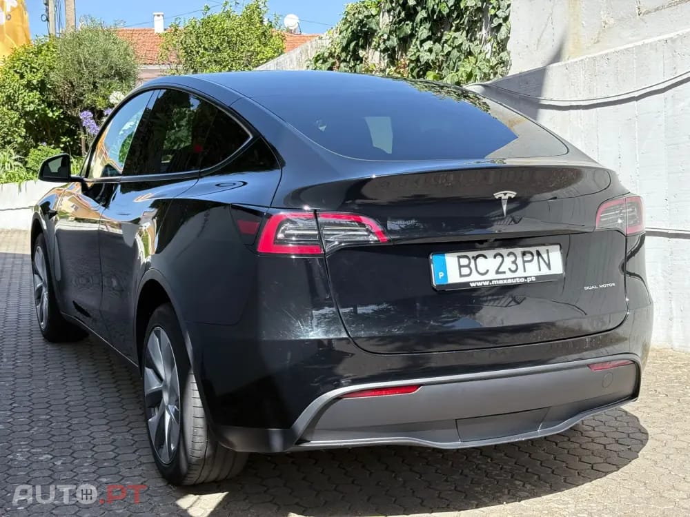 Tesla Model Y Long Range Tração Integral