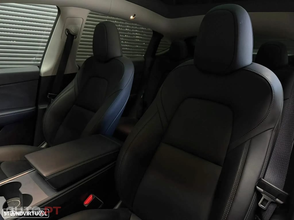 Tesla Model Y Long Range Dual Motor AWD