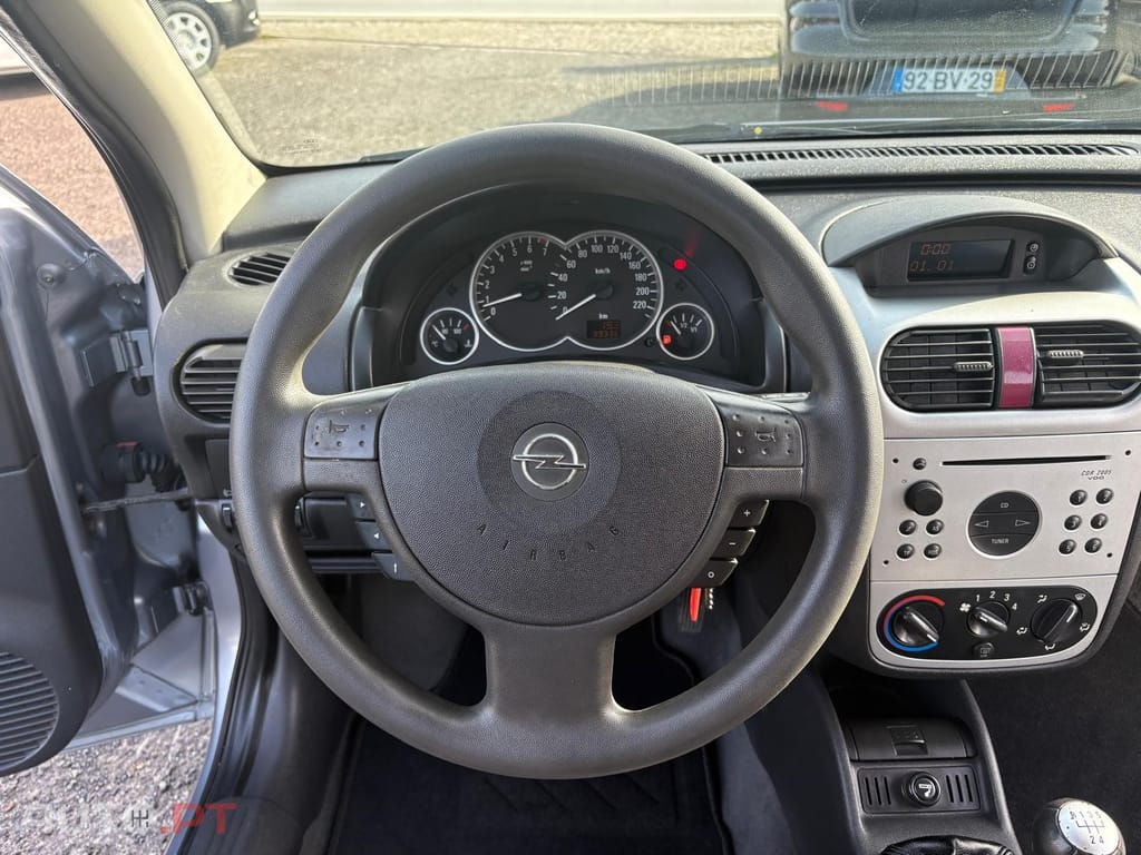 Opel Corsa 1.2 16V Enjoy