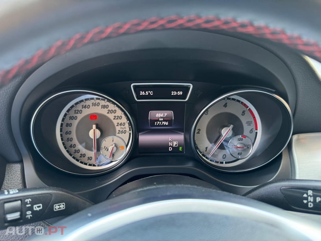 Mercedes-Benz GLA 220 CDi AMG Line 4-Matic