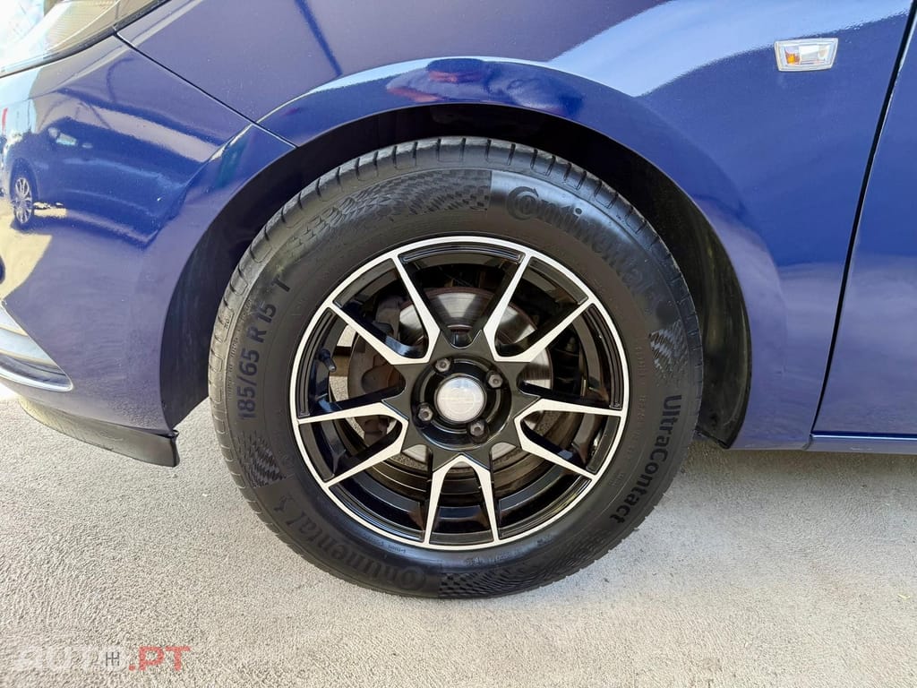 Opel Corsa 1.2 DYNAMIC FlexFuel (GASOLINA / GPL)