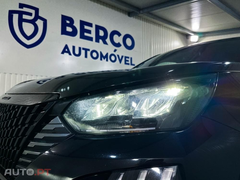 Peugeot 2008 1.2 PureTech Allure EAT8