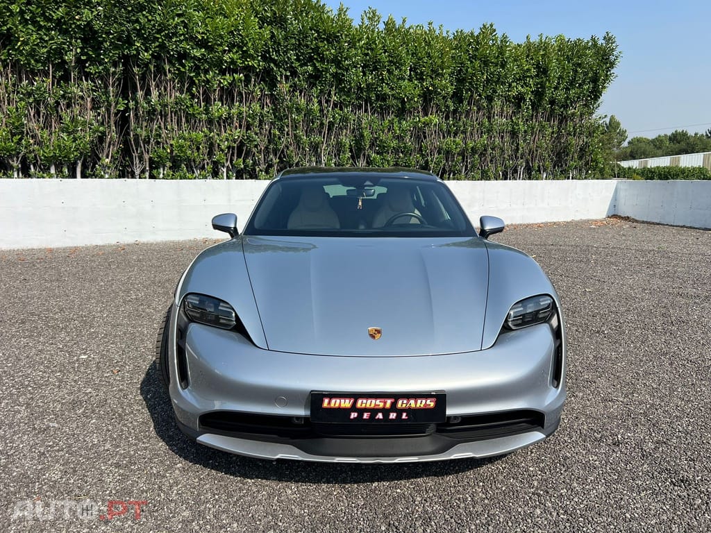 Porsche Taycan CT 4