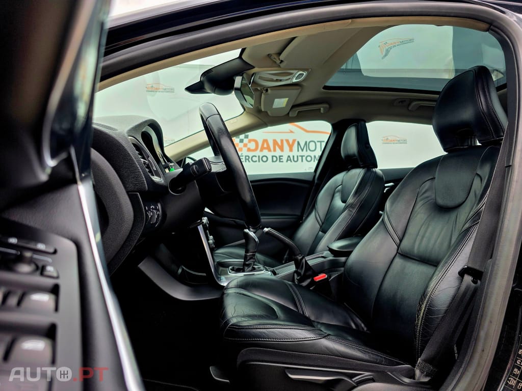 Volvo V40 1.6 D2 Momentum