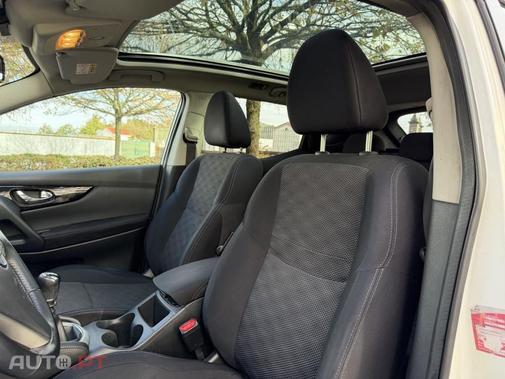 Nissan Qashqai 1.5 dCi N-Connecta Led