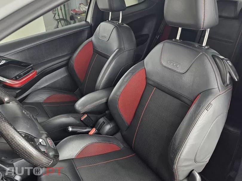 Peugeot 208 GTI 200 THP