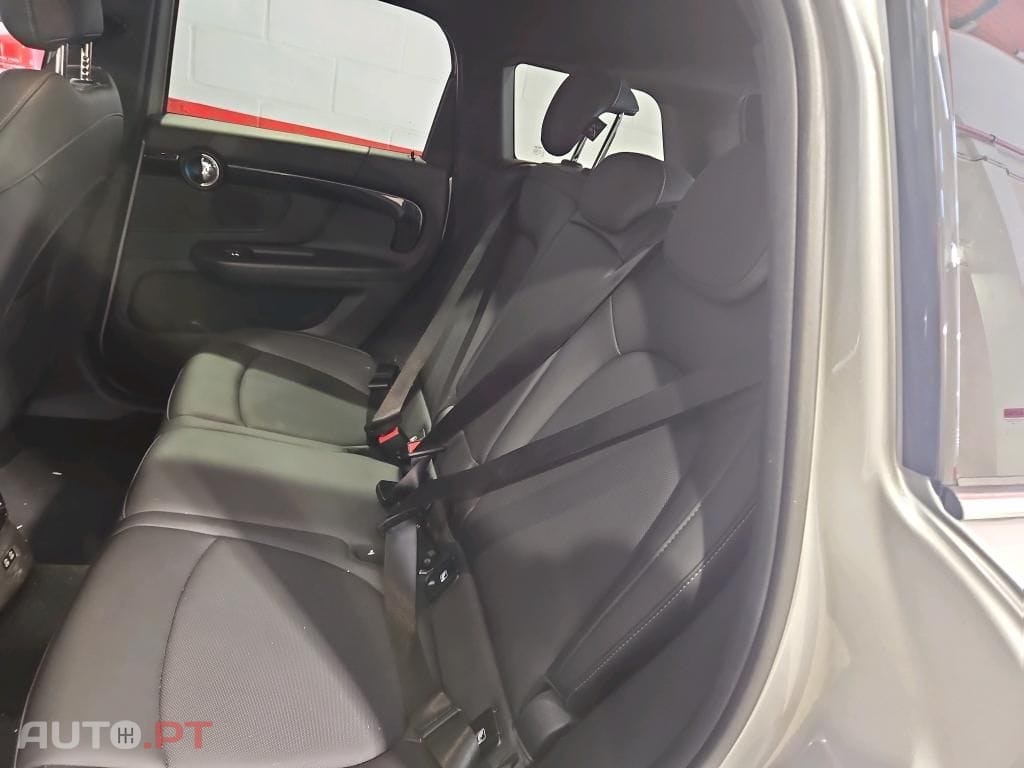 MINI Countryman Cooper SE Premium Classic Auto