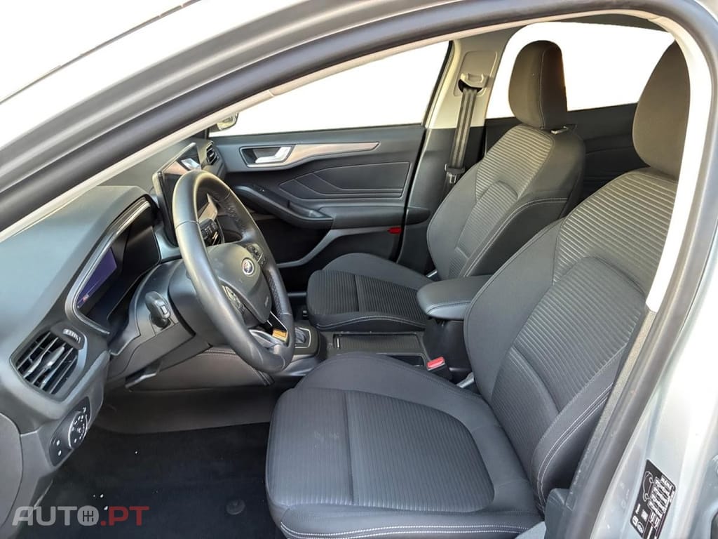 Ford Focus 1.0 Flexifuel mHEV Powershift Titanium X Business