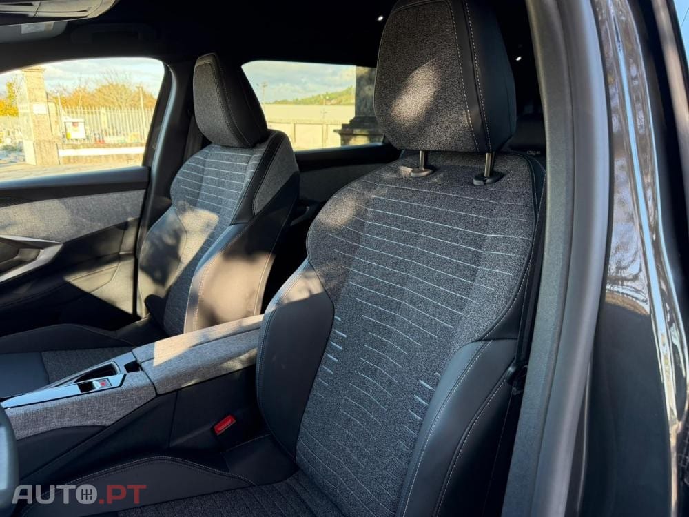 Peugeot 5008 Hybrid 136 e-DSC Allure Pack