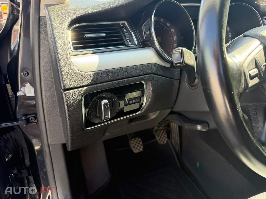 Skoda Superb 1.6 TDi Ambition