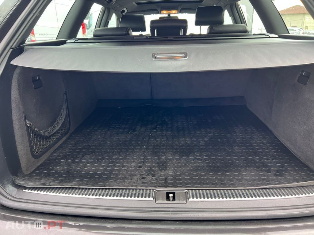 Audi A4 Avant 2.0 TDi S-line Multitronic