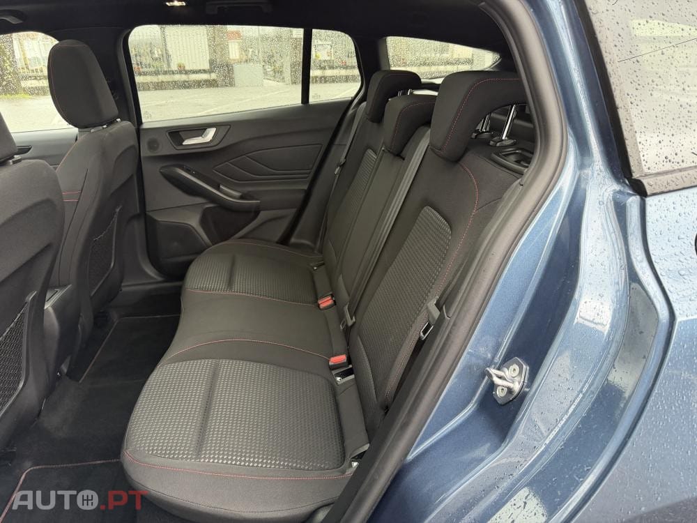 Ford Focus SW 1.0 EcoBoost MHEV ST-Line