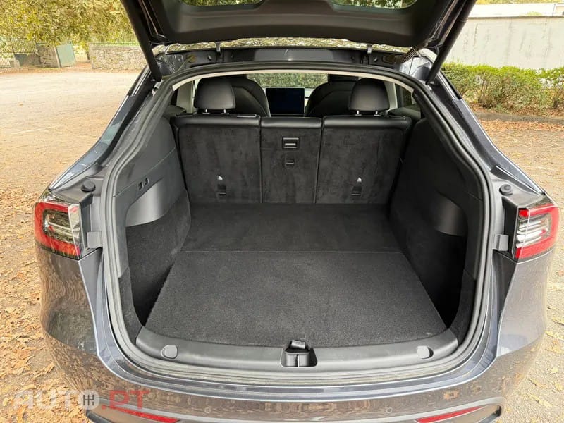 Tesla Model Y Long Range Tração Integral
