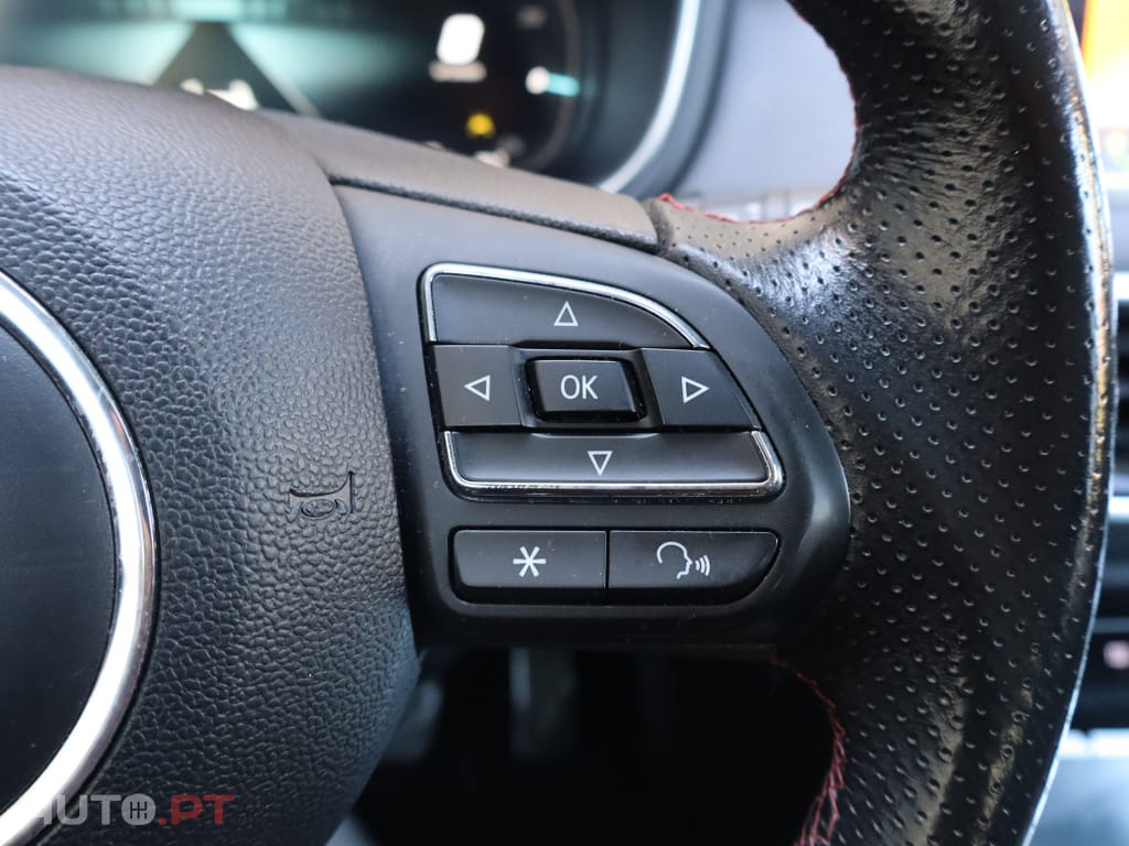 MG EHS 1.5 T-GDI Plug-in Hybrid Luxury