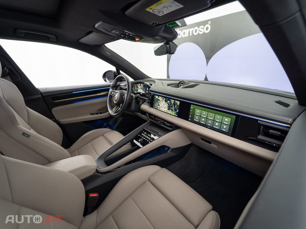 Porsche Macan Electric 4