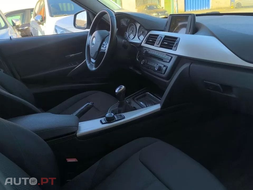 BMW 318  D Xdrive Luxury Line