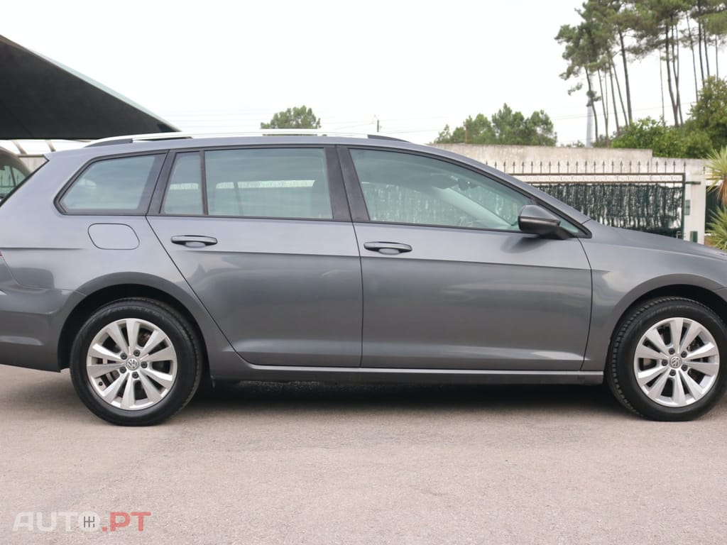 Volkswagen Golf 1.6 TDI Highline