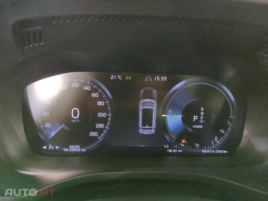 Volvo XC60 2.0 T8 PHEV R-Design AWD
