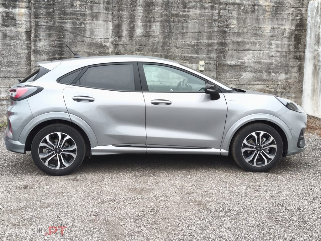 Ford Puma 1.0 EcoBoost Hybrid ST-LINE