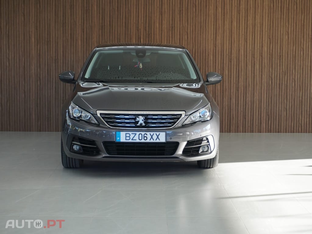 Peugeot 308 1.2 PureTech Allure Full LED