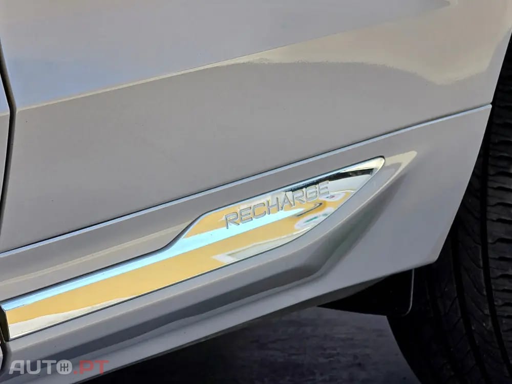 Volvo XC60 2.0 T6 PHEV Inscription AWD