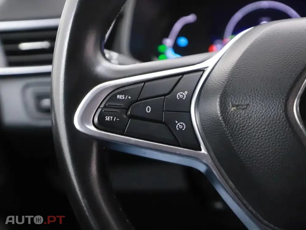 Renault Clio 1.6 E-Tech Intens