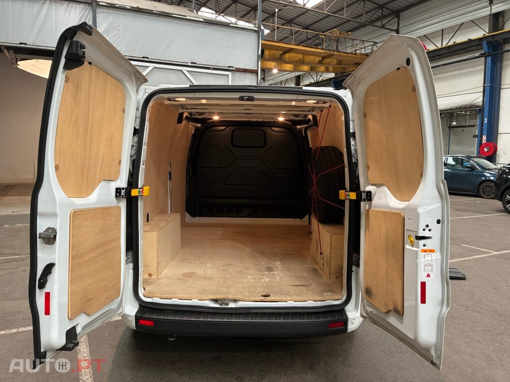 Ford Transit Custom 300L2 2.0 TDCi H1 Trend Aut.