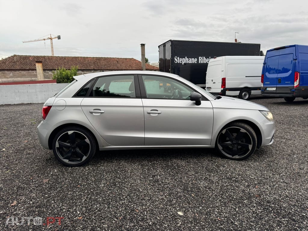 Audi A1 1.6 TDi S-line