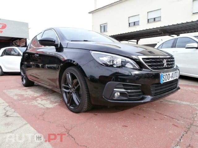 Peugeot 308 BlueHDi 130 Black Edition