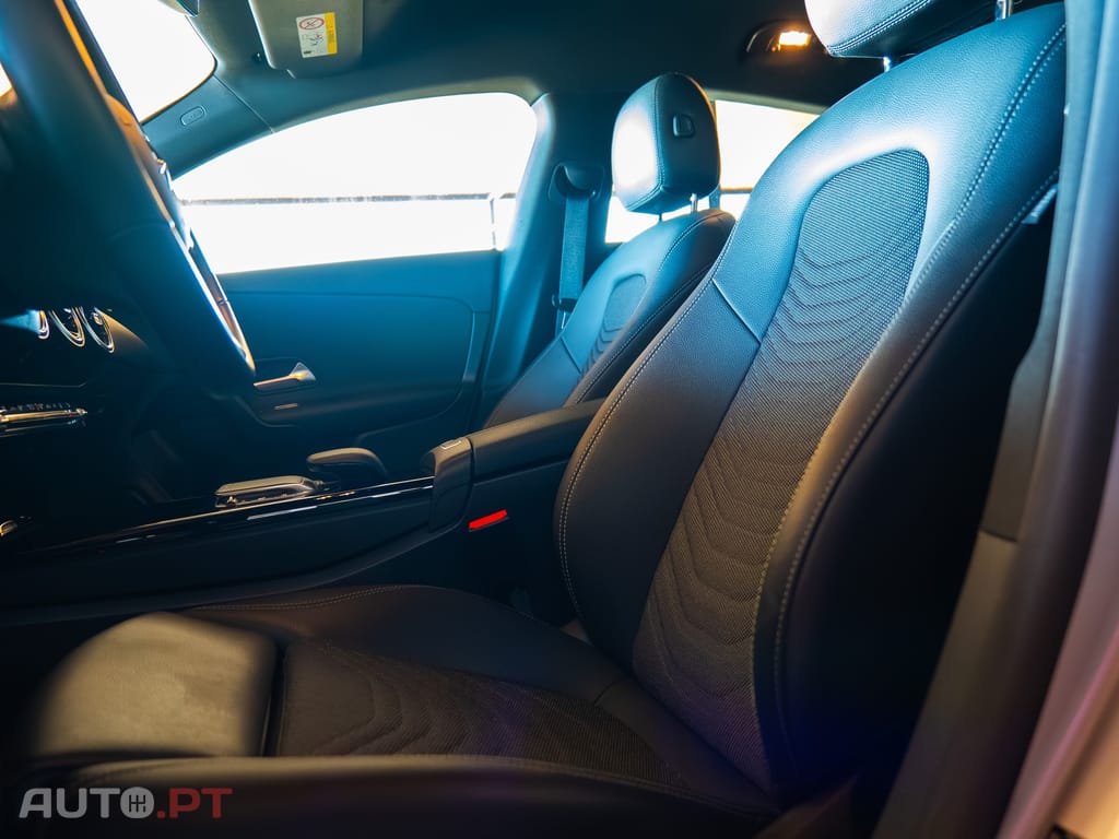 Mercedes-Benz CLA 250 e Style Plus