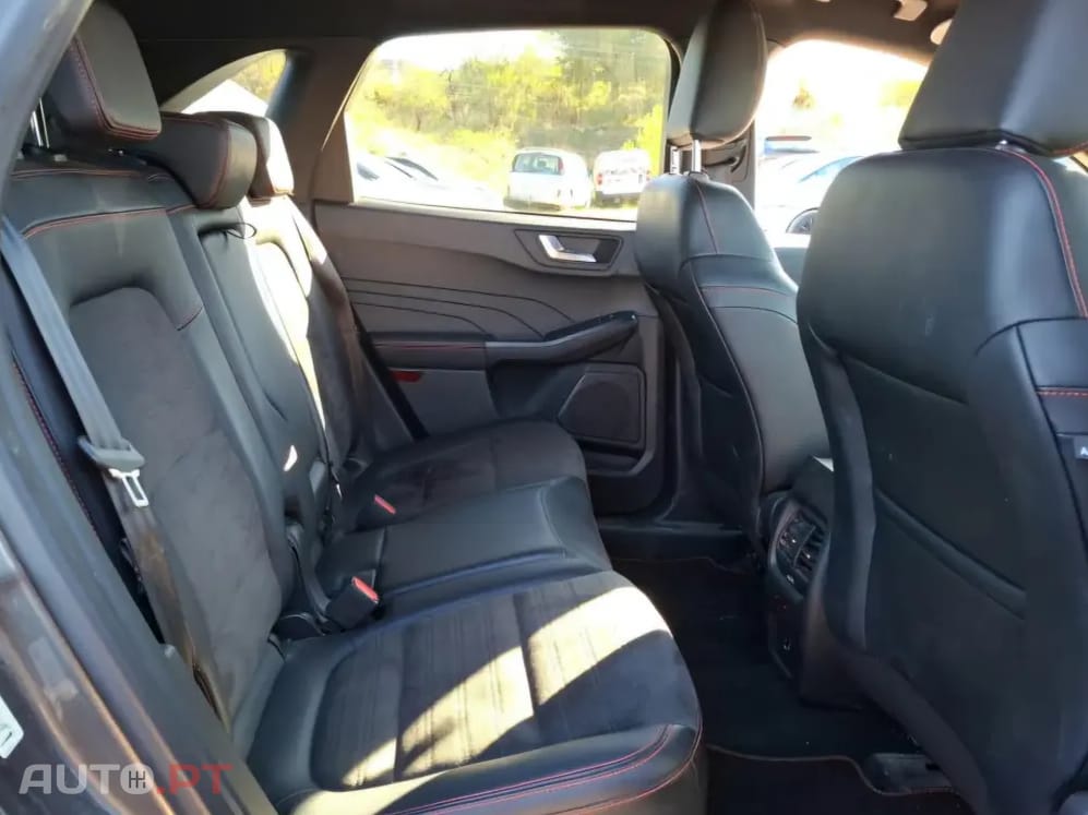 Ford Kuga 2.5 PHEV ST-Line X